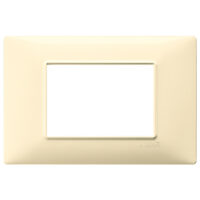 14653.04 — Placa 3M tecn. crema de marca Vimar y de serie PLANA