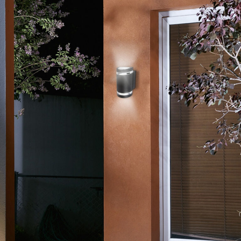 Arbotante con 2 luces para exterior modelo TOLEDO en Arbotante con 2 luces para exterior modelo TOLEDO en